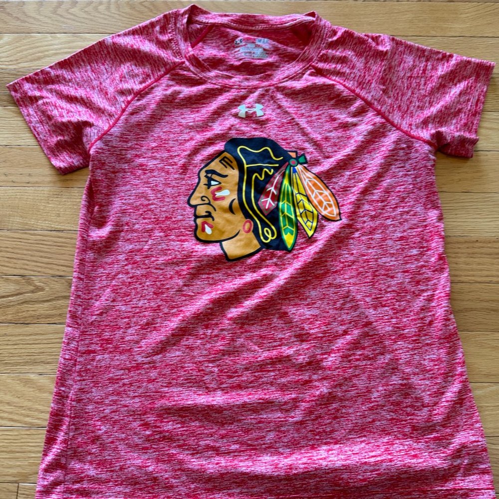 Under Armour Shirt Womens Small Red White Lightweight Blackhawks Shirt